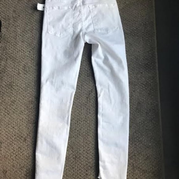 Skinny White Cut Bottom Frame Jeans - Picture 3 of 3